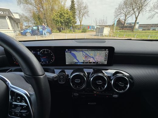 Mercedes-Benz A-Klasse 180 Aut. Edition Xenon-LED | Navi | Camera | M-Bux | Sport St. ActivLease financial lease