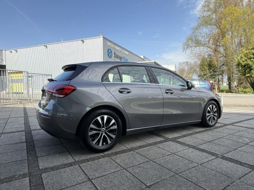 Mercedes-Benz A-Klasse 180 Aut. Edition Xenon-LED | Navi | Camera | M-Bux | Sport St. ActivLease financial lease