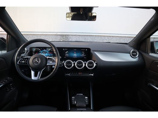 Mercedes-Benz B-Klasse 250 e Busin. Sfeerverlichting / Camera / 19inch / Trekhaak ActivLease financial lease