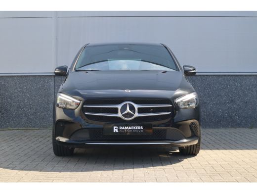 Mercedes-Benz B-Klasse 250 e Busin. Sfeerverlichting / Camera / 19inch / Trekhaak ActivLease financial lease