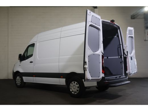 Mercedes-Benz eSprinter 320 81 KWh L2 H2 ActivLease financial lease