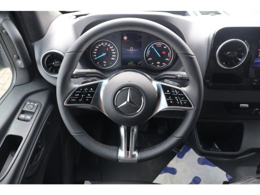 Mercedes-Benz eSprinter 320 81 KWh L2 H2 ActivLease financial lease