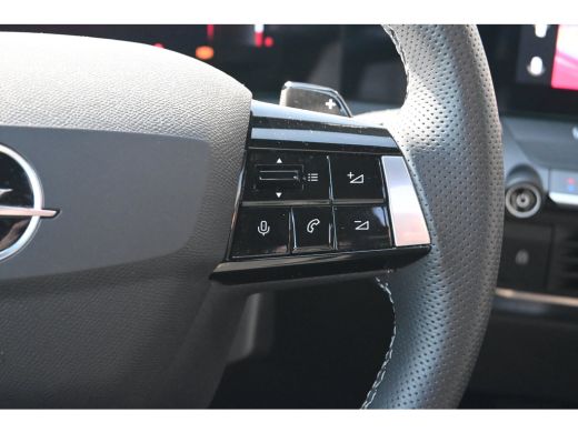 Opel Astra 1.2 Turbo Hybrid Ultimate | Schuif-/Kanteldak | Alcantara | Stoel/Stuurverwarming | HUD | Intelli... ActivLease financial lease