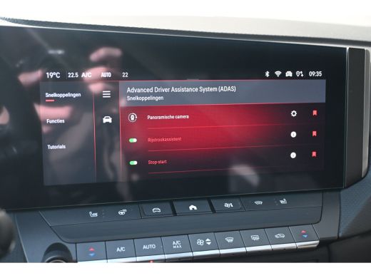Opel Astra 1.2 Turbo Hybrid Ultimate | Schuif-/Kanteldak | Alcantara | Stoel/Stuurverwarming | HUD | Intelli... ActivLease financial lease
