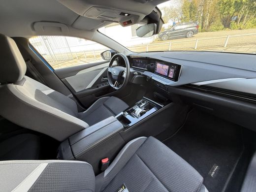 Opel Astra Sports Tourer 1.6 Aut. Hybrid 180pk Edition | Navi | Camera | Trekhaak ActivLease financial lease