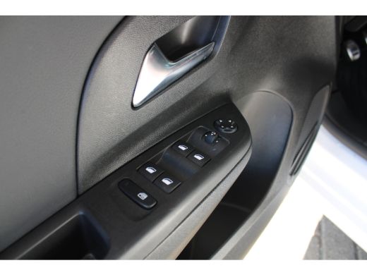 Opel Corsa 1.2 GS Line | Camera | LED koplampen | Cruise control | Dodehoek detectie | Apple Carplay/ Androi... ActivLease financial lease