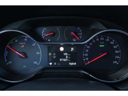 Opel Grandland X 1.6 Turbo Hybrid4 Ultimate ActivLease financial lease