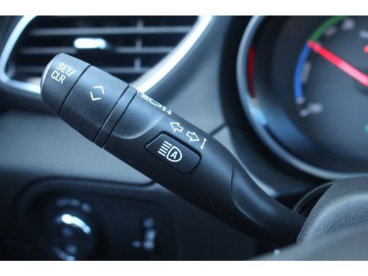 Opel Grandland X 1.6 Turbo Hybrid4 Ultimate ActivLease financial lease