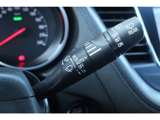 Opel Grandland X 1.6 Turbo Hybrid4 Ultimate ActivLease financial lease