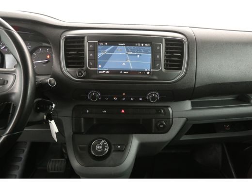Opel Vivaro 2.0 CDTI L2H1 Innovation | Aut. | Airco | Cruise | 3 Zits | Trekhaak | Carplay | Imperiaal ActivLease financial lease