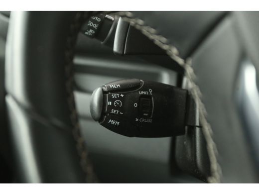 Opel Vivaro 2.0 CDTI L2H1 Innovation | Aut. | Airco | Cruise | 3 Zits | Trekhaak | Carplay | Imperiaal ActivLease financial lease