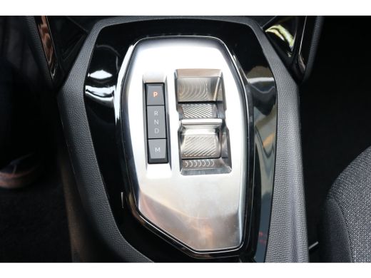Peugeot 2008 1.2 Hybrid 136 Style | Parkeerhulp achter | LMV | Apple Carplay | Climate control | Cruise Contro... ActivLease financial lease