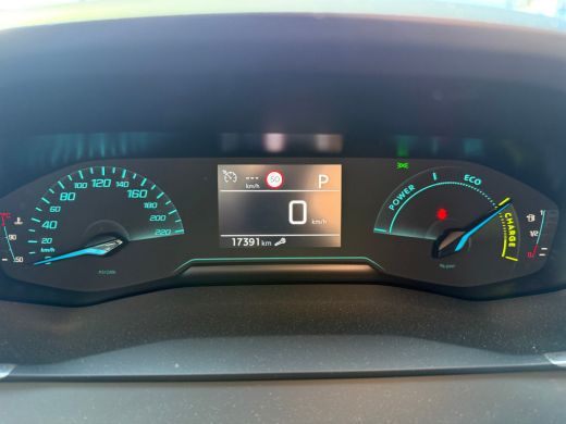 Peugeot 2008 1.2 Hybrid 136 Style | Parkeerhulp achter | LMV | Apple Carplay | Climate control | Cruise Contro... ActivLease financial lease