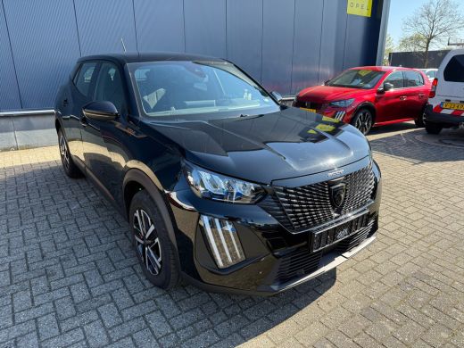 Peugeot 2008 1.2 Hybrid 136 Style | Parkeerhulp achter | LMV | Apple Carplay | Climate control | Cruise Contro... ActivLease financial lease