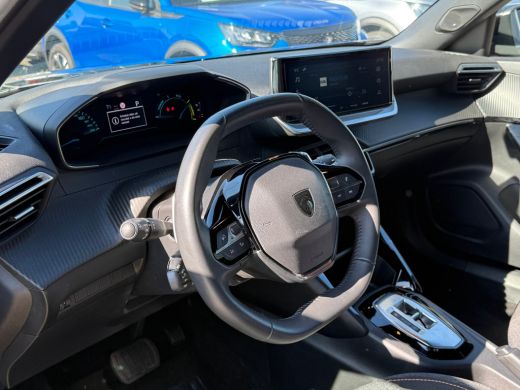 Peugeot 2008 1.2 Hybrid 136 Style | Parkeerhulp achter | LMV | Apple Carplay | Climate control | Cruise Contro... ActivLease financial lease