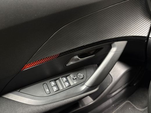 Peugeot 2008 1.2 PureTech Sport (APPLE CARPLAY, NAVIGATIE, LANE ASSIST, SPORTSTOELEN, PARKEERSENSOREN, CRUISE,... ActivLease financial lease