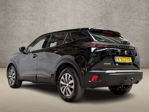 Peugeot 2008 1.2 PureTech Sport (APPLE CARPLAY, NAVIGATIE, LANE ASSIST, TREKHAAK, PARKEERSENSOREN, SPORTSTOELE... ActivLease financial lease
