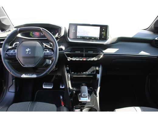 Peugeot 208 1.2 PureTech GT | Automaat | Navigatie | Camera | Panoramadak | Apple carplay | Adaptieve cruise ... ActivLease financial lease