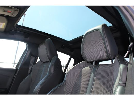 Peugeot 208 1.2 PureTech GT | Automaat | Navigatie | Camera | Panoramadak | Apple carplay | Adaptieve cruise ... ActivLease financial lease