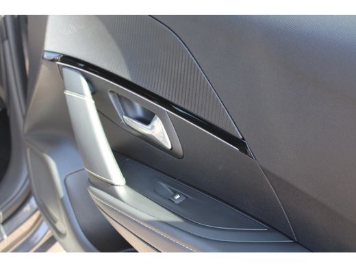 Peugeot 208 1.2 PureTech GT | Automaat | Navigatie | Camera | Panoramadak | Apple carplay | Adaptieve cruise ... ActivLease financial lease