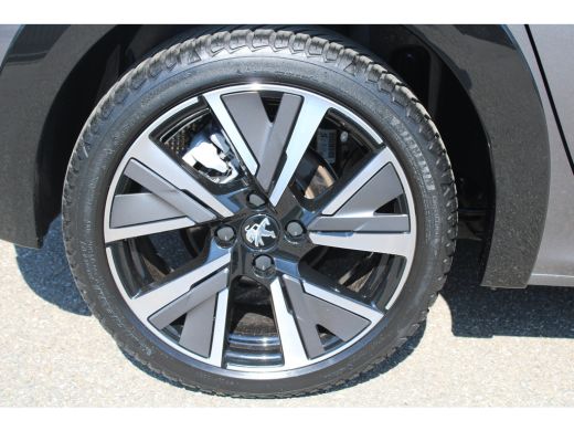 Peugeot 208 1.2 PureTech GT | Automaat | Navigatie | Camera | Panoramadak | Apple carplay | Adaptieve cruise ... ActivLease financial lease