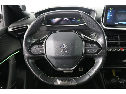 Peugeot e-2008 EV GT 50 kWh | 1e Eigenaar! | 100% SOH | Open Dak | Camera | Stoelverwarming | Cruise Adaptive | ... ActivLease financial lease