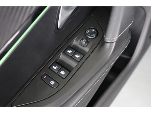Peugeot e-2008 EV GT 50 kWh | 1e Eigenaar! | 100% SOH | Open Dak | Camera | Stoelverwarming | Cruise Adaptive | ... ActivLease financial lease