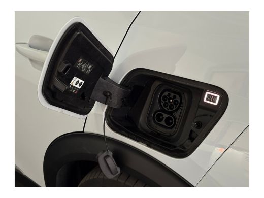 Peugeot e-2008 EV GT 54 kWh | Climate & Cruise C. | Warmtepomp | Full LED | Keyless | Camera | 17" LMV | Sfeerve... ActivLease financial lease