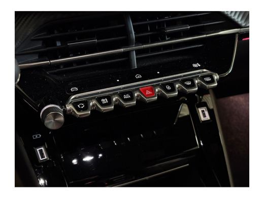 Peugeot e-2008 EV GT 54 kWh | Climate & Cruise C. | Warmtepomp | Full LED | Keyless | Camera | 17" LMV | Sfeerve... ActivLease financial lease