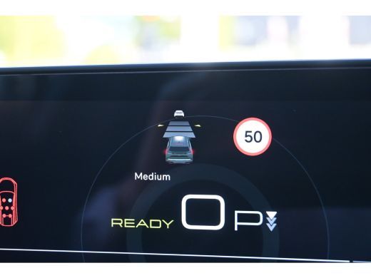 Peugeot e-5008 Allure Avantage 73 kWh | Afn. Trekhaak | Allseason | Navigatie | Achteruitrijcamera | Apple Carpl... ActivLease financial lease