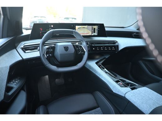 Peugeot e-5008 Allure Avantage 73 kWh | Afn. Trekhaak | Allseason | Navigatie | Achteruitrijcamera | Apple Carpl... ActivLease financial lease