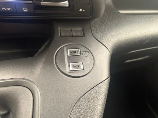 Peugeot Partner 1.5 BlueHDi 100 S&S L1 Camera | 16" Lichtmetaal | carplay | Climate | Ingerichte Laadruimte | Par... ActivLease financial lease