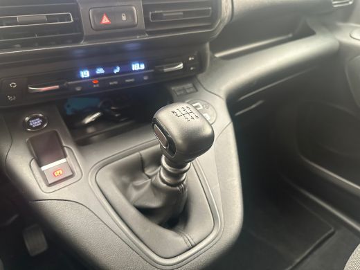 Peugeot Partner 1.5 BlueHDi 100 S&S L1 Camera | 16" Lichtmetaal | carplay | Climate | Ingerichte Laadruimte | Par... ActivLease financial lease