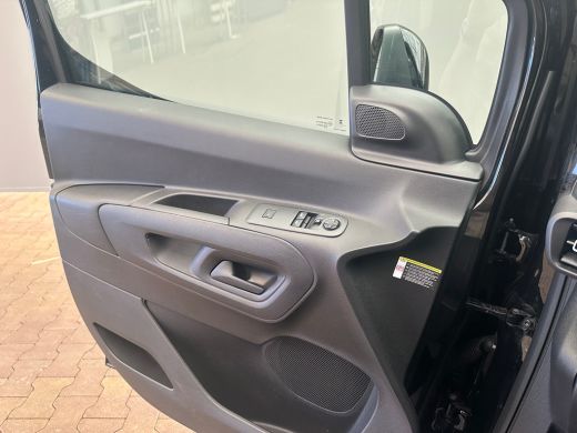 Peugeot Partner 1.5 BlueHDi 100 S&S L1 Camera | 16" Lichtmetaal | carplay | Climate | Ingerichte Laadruimte | Par... ActivLease financial lease