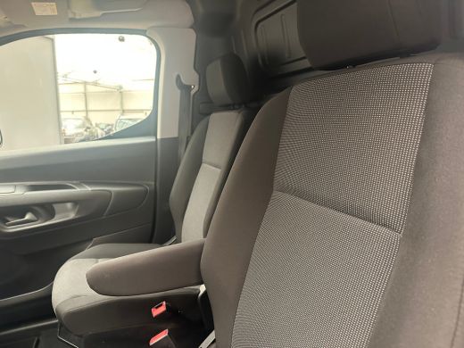 Peugeot Partner 1.5 BlueHDi 100 S&S L1 Camera | 16" Lichtmetaal | carplay | Climate | Ingerichte Laadruimte | Par... ActivLease financial lease