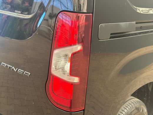 Peugeot Partner 1.5 BlueHDi 100 S&S L1 Camera | 16" Lichtmetaal | carplay | Climate | Ingerichte Laadruimte | Par... ActivLease financial lease