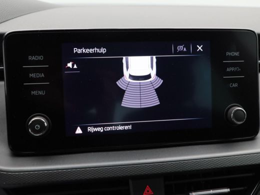 Skoda Kamiq 1.0 TSi 110 Pk Automaat Ambition | Cruise Control | Airco | Carplay | Parkeersensoren | 16 Inch |... ActivLease financial lease