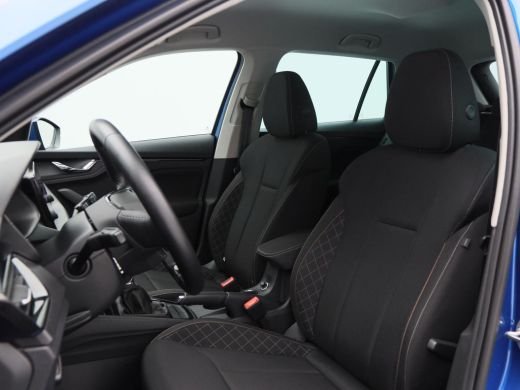 Skoda Kamiq 1.0 TSi 110 Pk Automaat Ambition | Cruise Control | Airco | Carplay | Parkeersensoren | 16 Inch |... ActivLease financial lease