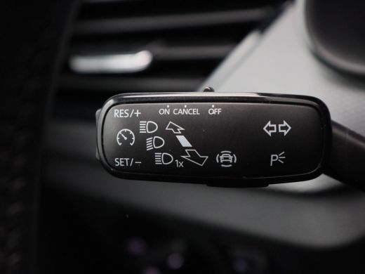 Skoda Kamiq 1.0 TSi 110 Pk Automaat Ambition | Cruise Control | Airco | Carplay | Parkeersensoren | 16 Inch |... ActivLease financial lease