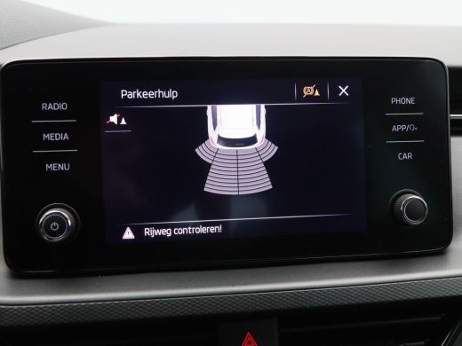 Skoda Kamiq 1.0 TSi 110 Pk Automaat Ambition | Cruise Control | Airco | Carplay | Parkeersensoren | 16 Inch |... ActivLease financial lease
