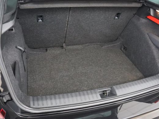 Skoda Kamiq 1.0 TSI Sport | Automaat | Camera | Carplay | Virtual Cockpit | Sportstoelen | Climate control | ... ActivLease financial lease