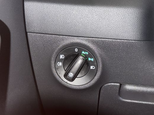 Skoda Karoq TSI 115PK SELECTION CARPLAY/LED/ECC ActivLease financial lease