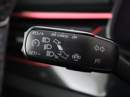 Skoda Scala 1.0 TSI Sport | Automaat | Panoramadak | Carplay | Full LED | Climate control | Sportstoelen | Pa... ActivLease financial lease