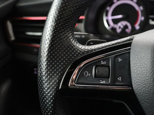 Skoda Scala 1.0 TSI Sport | Automaat | Panoramadak | Carplay | Full LED | Climate control | Sportstoelen | Pa... ActivLease financial lease