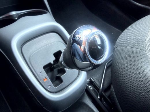 Toyota Aygo 1.0 VVT-i x-play Camera, App Connect ActivLease financial lease