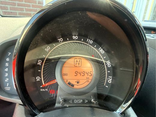 Toyota Aygo 1.0 VVT-i x-play Camera, App Connect ActivLease financial lease