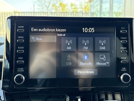 Toyota Corolla Touring Sports 1.8 Hybrid Dynamic **ADAPTIEF CRUISE CONTROL/ KEYLESS/ STOELVERWARMING** ActivLease financial lease