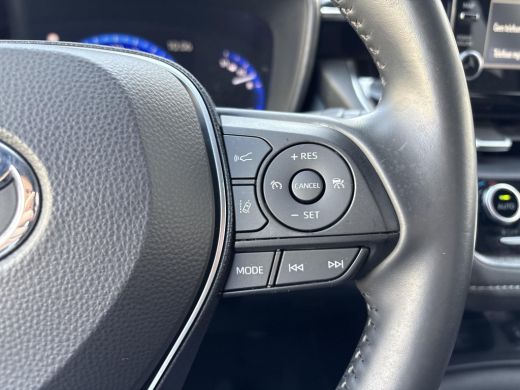 Toyota Corolla Touring Sports 1.8 Hybrid Dynamic **ADAPTIEF CRUISE CONTROL/ KEYLESS/ STOELVERWARMING** ActivLease financial lease