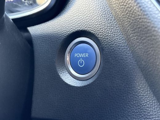 Toyota Corolla Touring Sports 1.8 Hybrid Dynamic **ADAPTIEF CRUISE CONTROL/ KEYLESS/ STOELVERWARMING** ActivLease financial lease