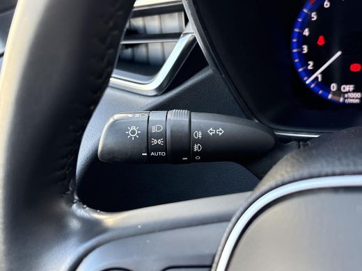 Toyota Corolla Touring Sports 1.8 Hybrid Dynamic **ADAPTIEF CRUISE CONTROL/ KEYLESS/ STOELVERWARMING** ActivLease financial lease